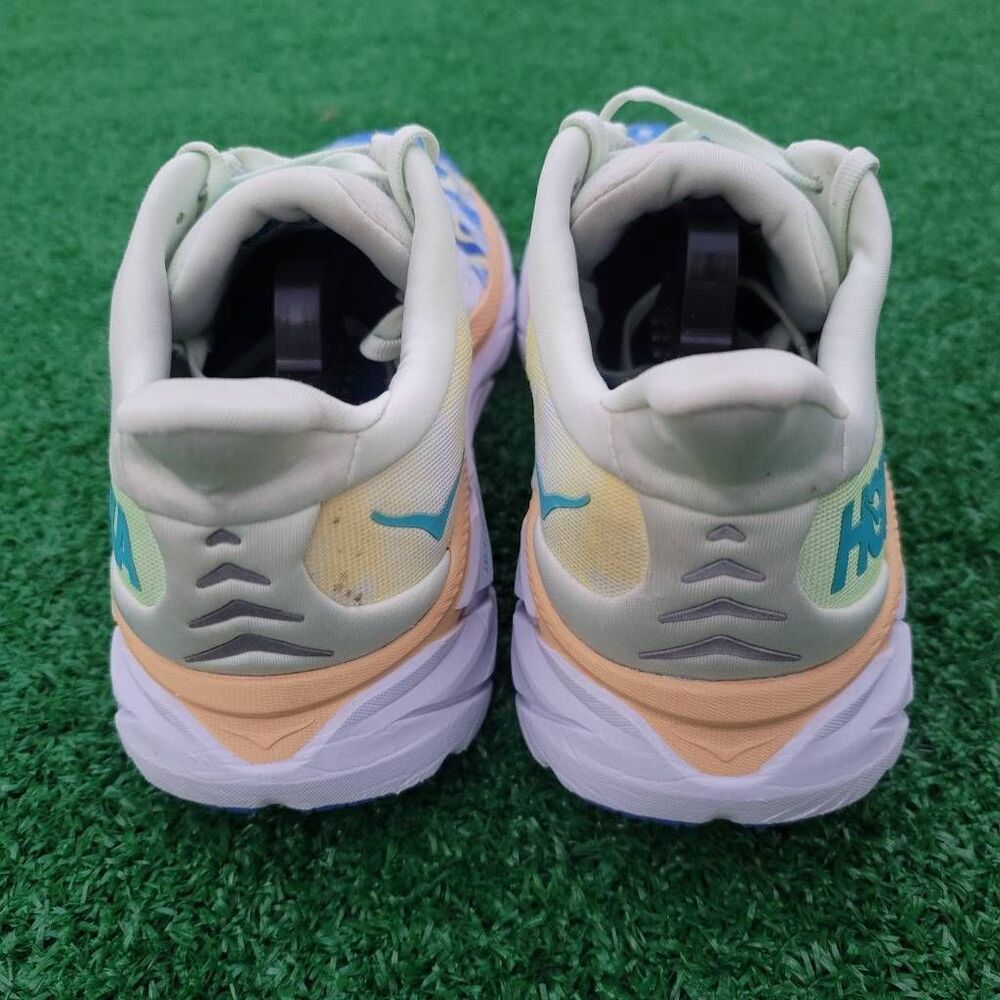 Hoka one one CLIFTON8 - Women's Running Shoes - SIZE 8.5B - Picture 4 of 10